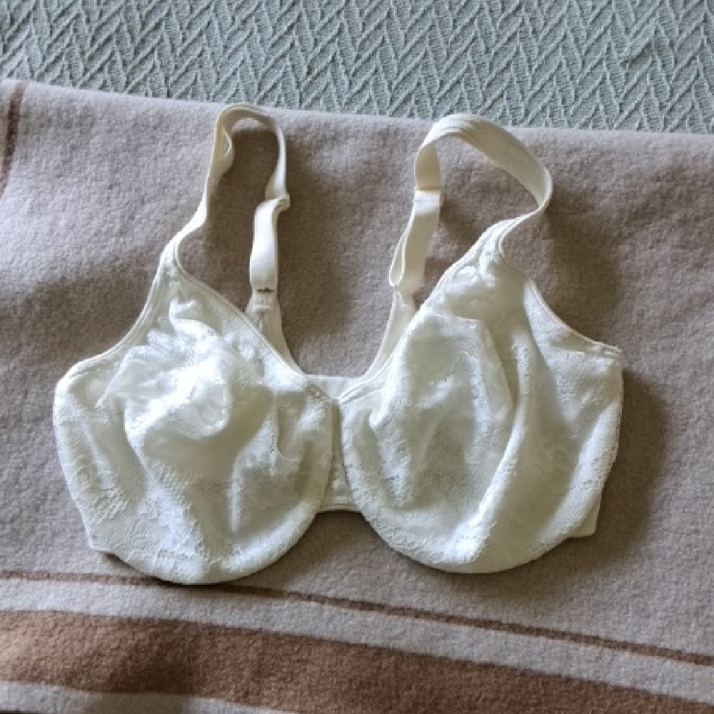 Wacoal Cream Lace Bra